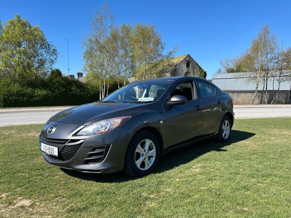 Mazda Mazda3 Saloon, Diesel, 2011, Grey