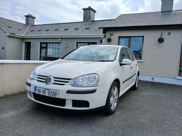 Volkswagen Golf Hatchback, Petrol, 2006, White