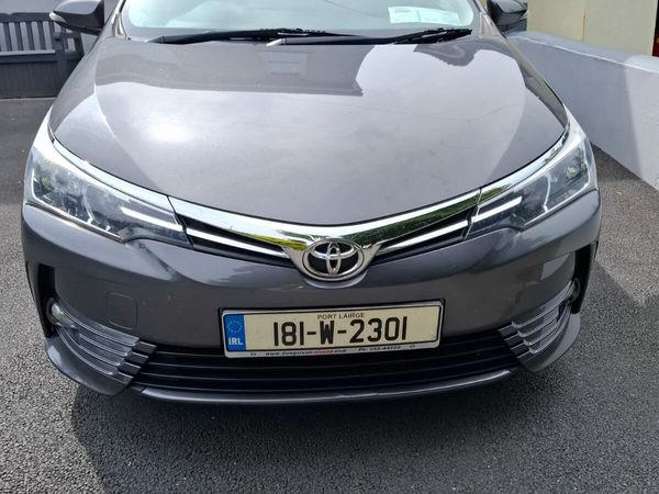 Toyota Corolla Saloon, Diesel, 2018, Grey