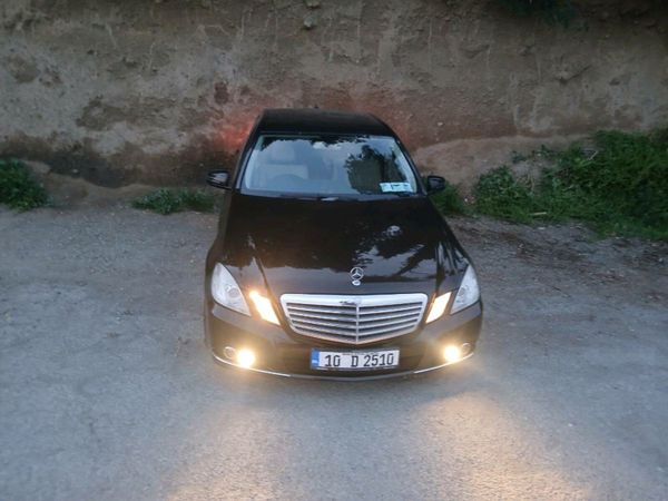 Mercedes-Benz E-Class Saloon, Diesel, 2010, Black