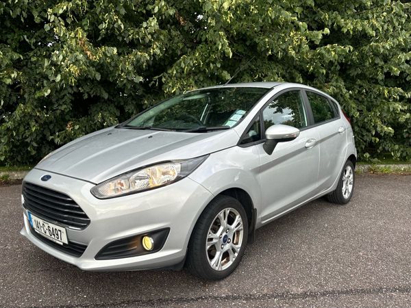 Ford Fiesta Hatchback, Petrol, 2014, Silver