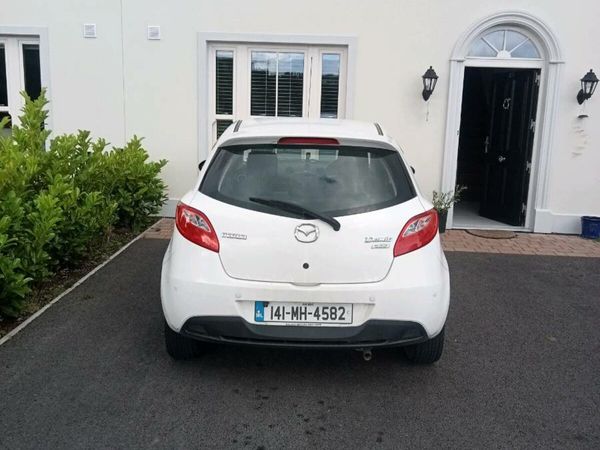 Mazda Demio MPV, Petrol, 2014, White