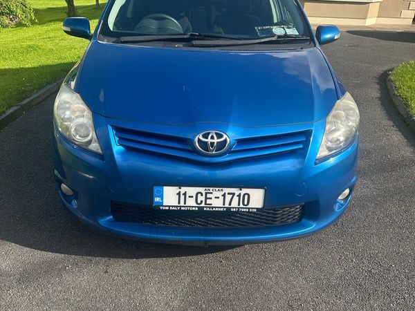 Toyota Auris Hatchback, Diesel, 2011, Blue