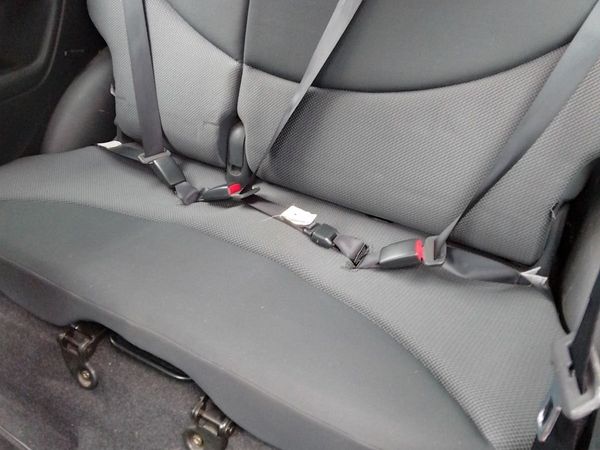 Toyota Yaris Hatchback, Petrol, 2003, Red