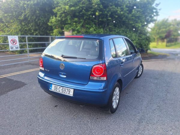 Volkswagen Polo Hatchback, Petrol, 2006, Blue