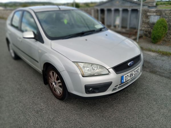 Ford Focus Hatchback, Petrol, 2007, Silver