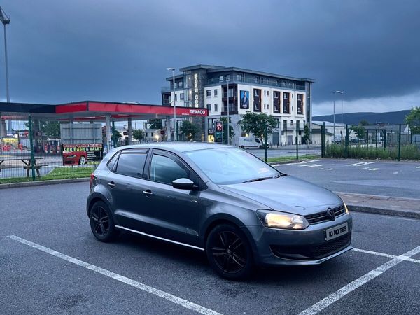 Volkswagen Polo Hatchback, Petrol, 2010, Grey