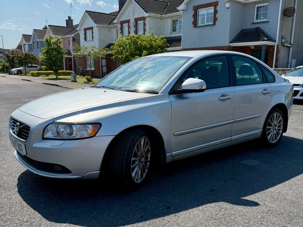 Volvo S40 Saloon, Diesel, 2011, Silver