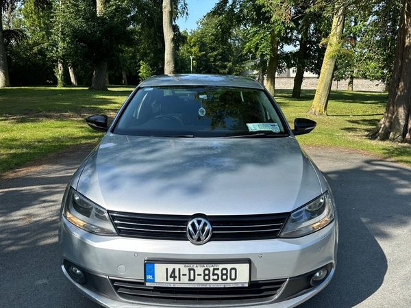 Volkswagen Jetta Saloon, Diesel, 2014, Silver