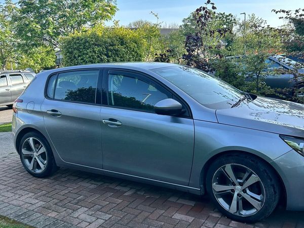 Peugeot 308 Hatchback, Diesel, 2015, Grey