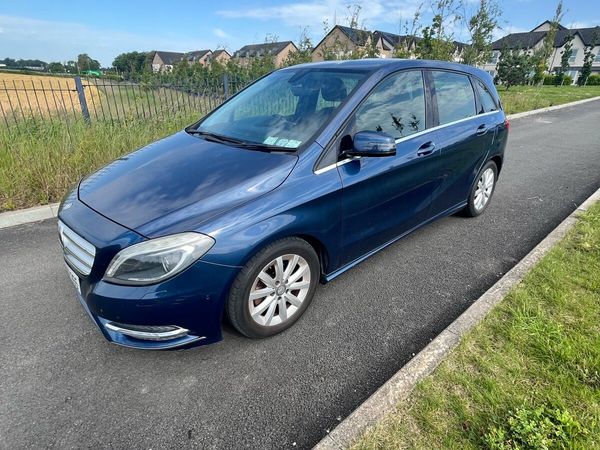 Mercedes-Benz B-Class MPV, Petrol, 2012, Blue