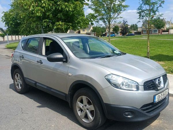 Nissan Qashqai MPV, Petrol, 2013, Silver