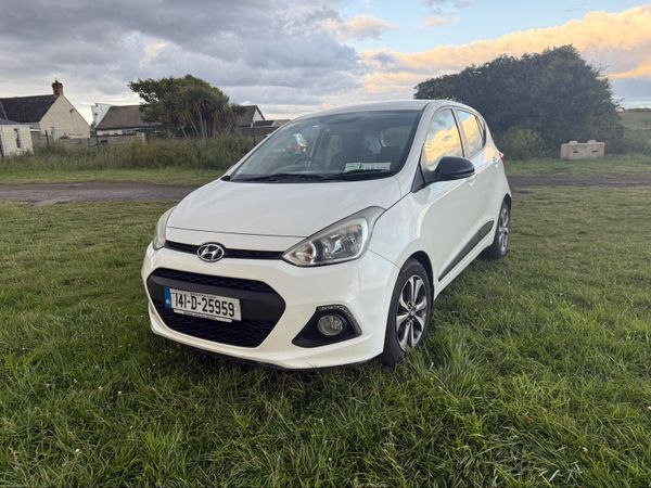 Hyundai i10 Hatchback, Petrol, 2014, White