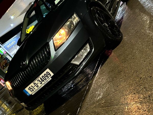 Skoda Octavia Saloon, Diesel, 2015, Grey