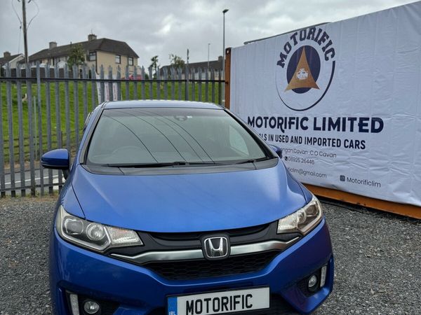 Honda Fit Hatchback, Petrol Hybrid, 2014, Blue