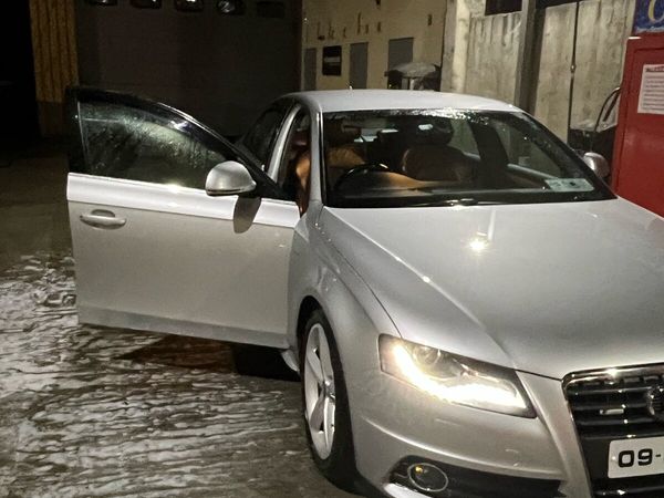 Audi A4 Saloon, Diesel, 2009, Silver