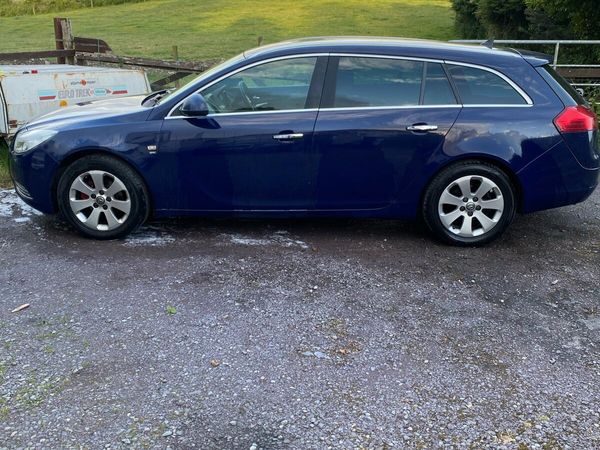 Vauxhall Insignia Estate, Diesel, 2011, Blue