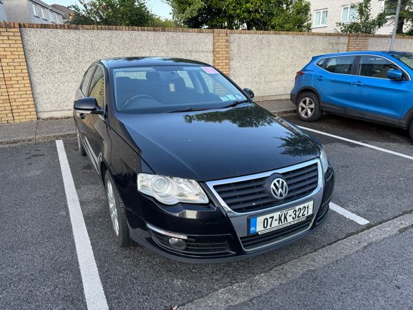 Volkswagen Passat Saloon, Petrol, 2007, Black