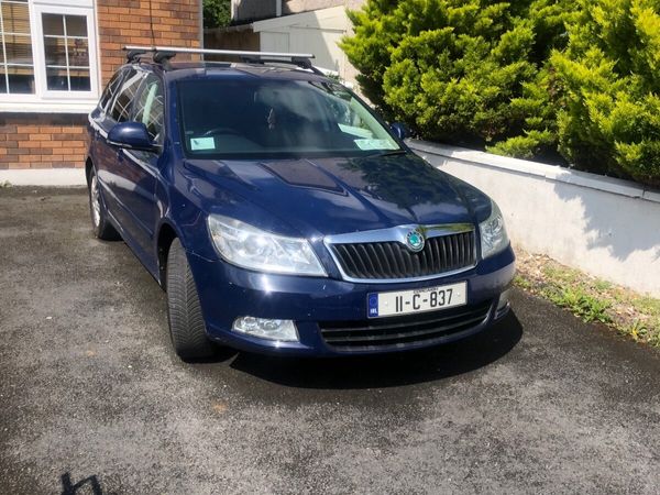 Skoda Octavia Estate, Diesel, 2011, Blue