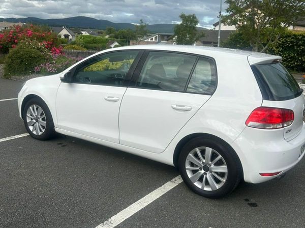 Volkswagen Golf Hatchback, Diesel, 2012, White