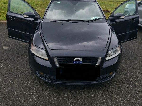 Volvo S40 Saloon, Diesel, 2012, Black