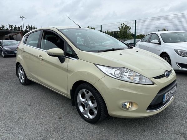 Ford Fiesta Hatchback, Diesel, 2009, Gold