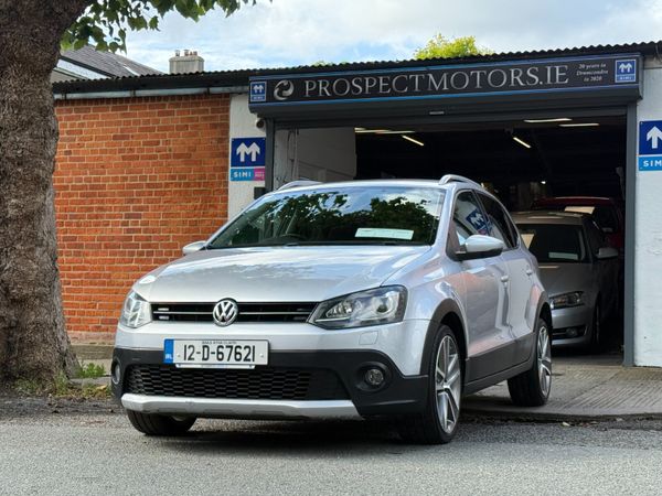 Volkswagen Polo Hatchback, Petrol, 2012, Silver