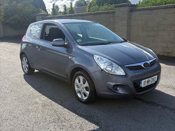 Hyundai i20 Hatchback, Petrol, 2010, Grey