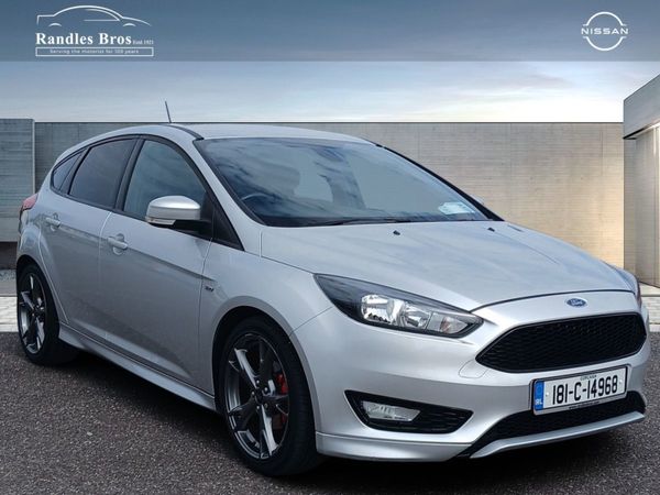 Ford Focus Hatchback, Petrol, 2018, Silver