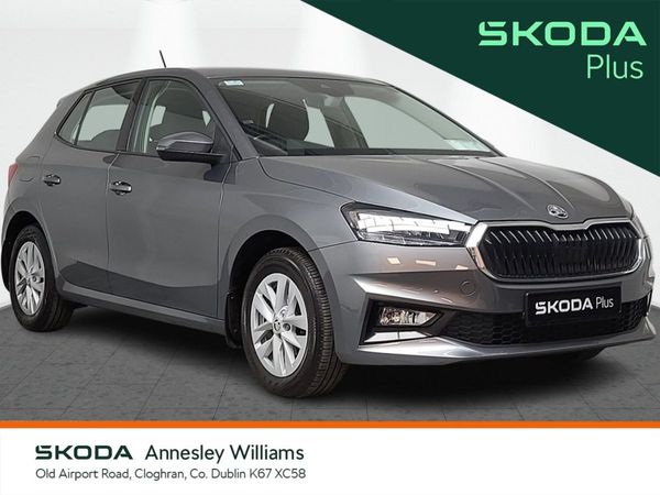 Skoda Fabia Hatchback, Petrol, 2022, Grey