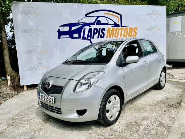 Toyota Yaris Hatchback, Petrol, 2007, Silver