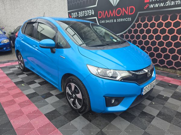 Honda Fit Hatchback, Petrol Hybrid, 2015, Blue