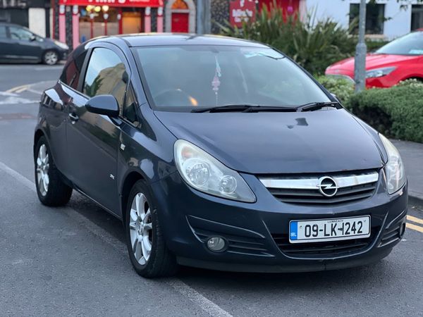 Ford Fiesta Hatchback, Petrol, 1990, Black