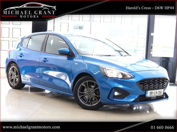 Ford Focus Hatchback, Petrol, 2019, Blue