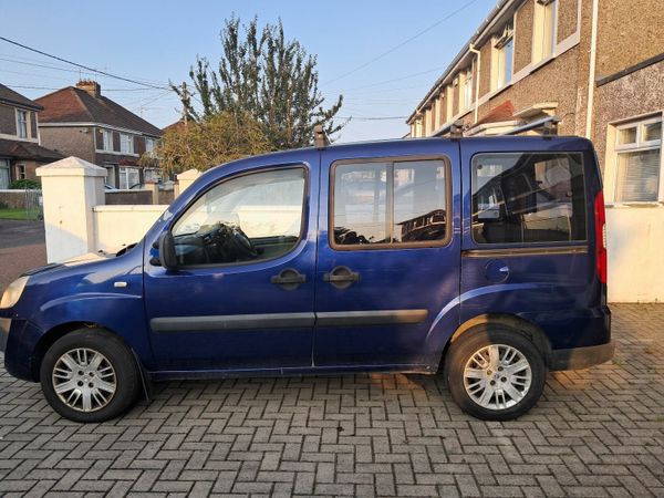 Fiat Doblo MPV, Diesel, 2008, Blue