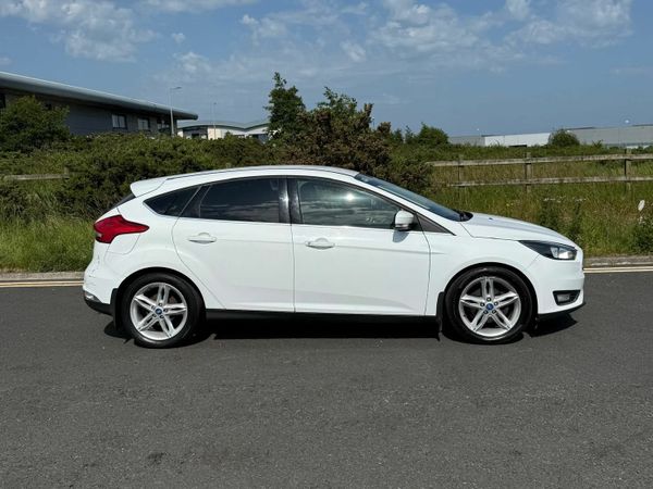 Ford Focus Hatchback, Diesel, 2015, White