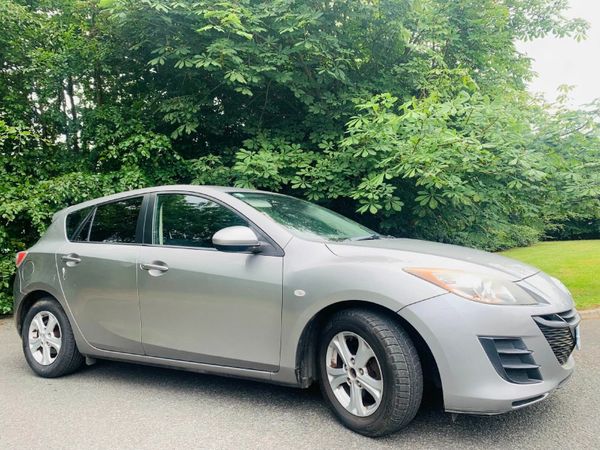 Mazda Mazda3 Hatchback, Diesel, 2011, Grey