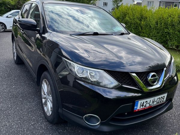Nissan Qashqai Hatchback, Diesel, 2014, Black