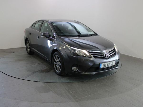 Toyota Avensis Saloon, Diesel, 2013, Grey