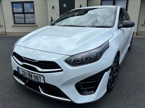 Kia Ceed Hatchback, Petrol, 2023, White