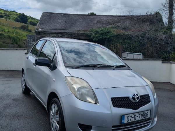 Toyota Yaris Hatchback, Petrol, 2007, Silver