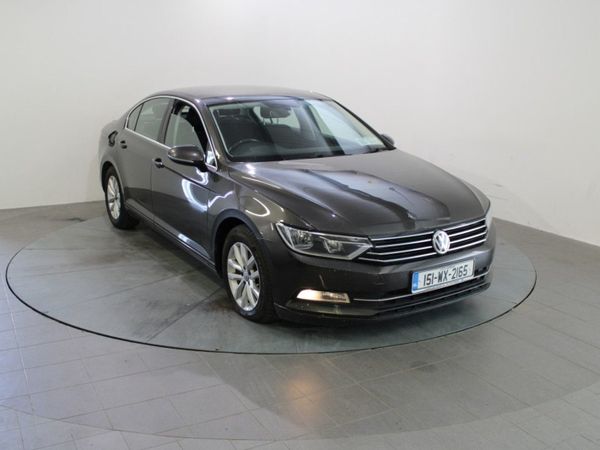 Volkswagen Passat Saloon, Diesel, 2015, Brown