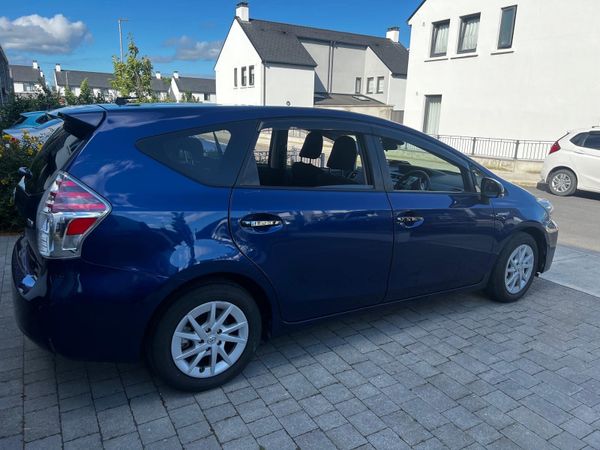 Toyota Prius MPV, Petrol Hybrid, 2020, Blue