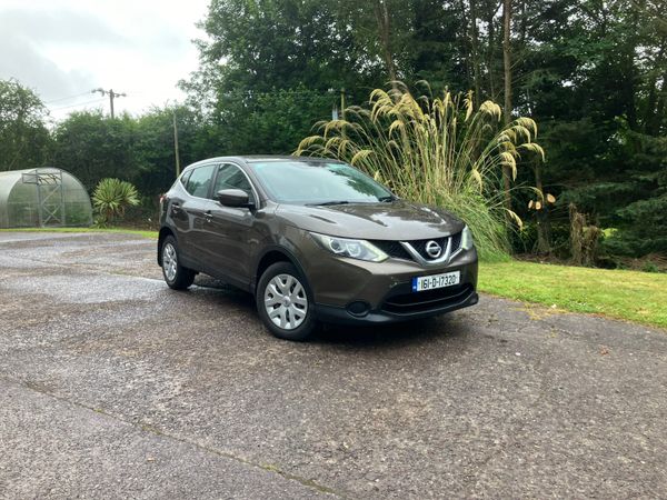 Nissan Qashqai Hatchback, Diesel, 2016, Brown