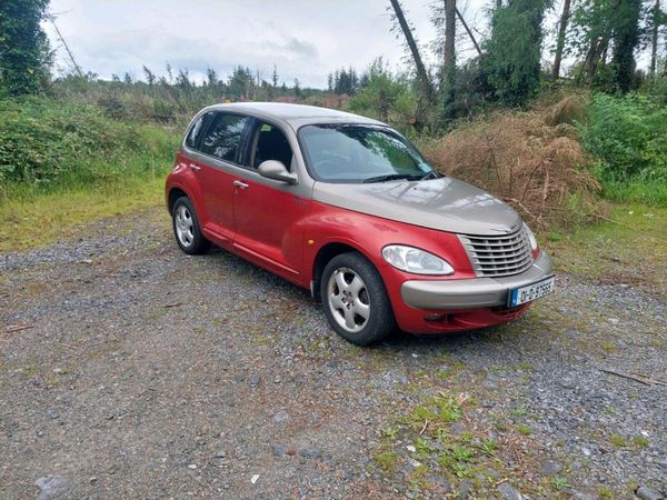 Chrysler PT Cruiser Hatchback, Petrol, 2001, Red