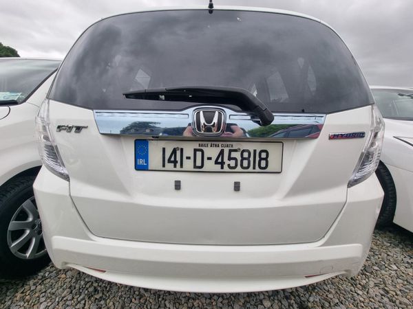 Honda Fit Hatchback, Petrol Hybrid, 2014, White