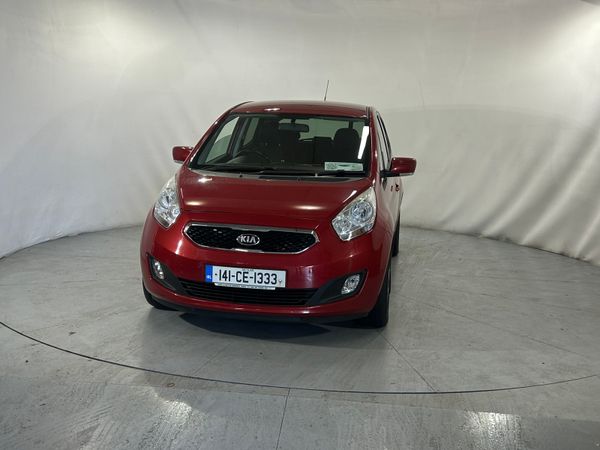 Kia Venga MPV, Diesel, 2014, Red