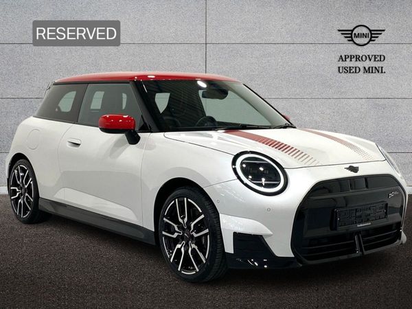 Mini Cooper Hatchback, Electric, 2025, White