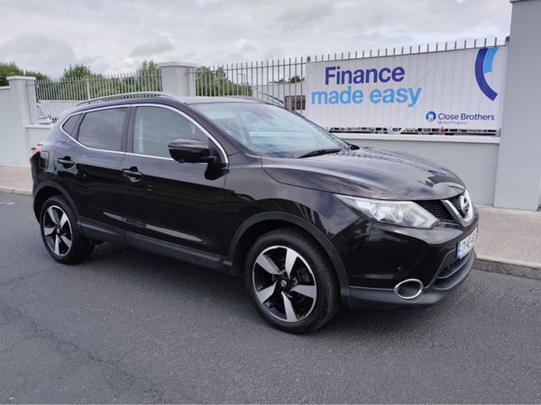 Nissan Qashqai Hatchback, Diesel, 2017, Black