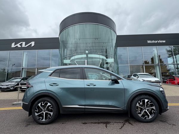 Kia Sportage SUV, Diesel Hybrid, 2023, Grey